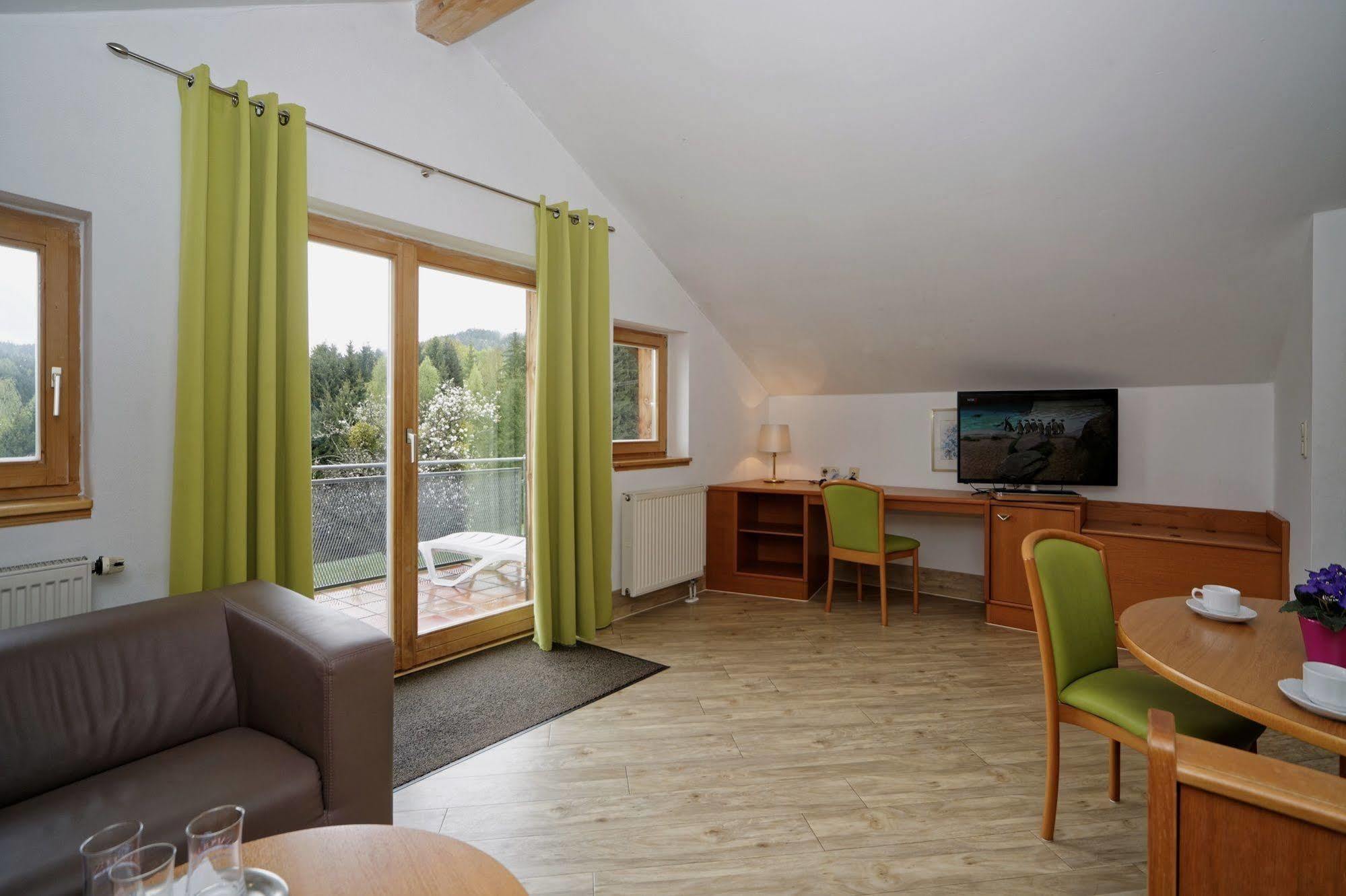 Village Hotel Bayerischer Wald Neukirchen  Ngoại thất bức ảnh